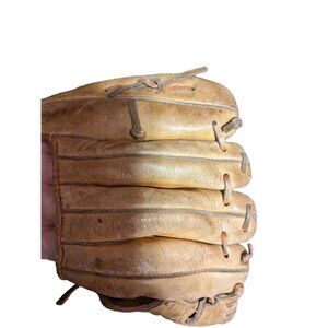 Vintage All-star youth baseball glove. In good vintage condition ready for the f